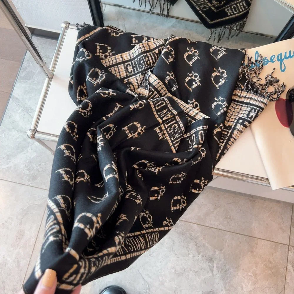 💎✨AUTHENTIC✨💎Dior scarf